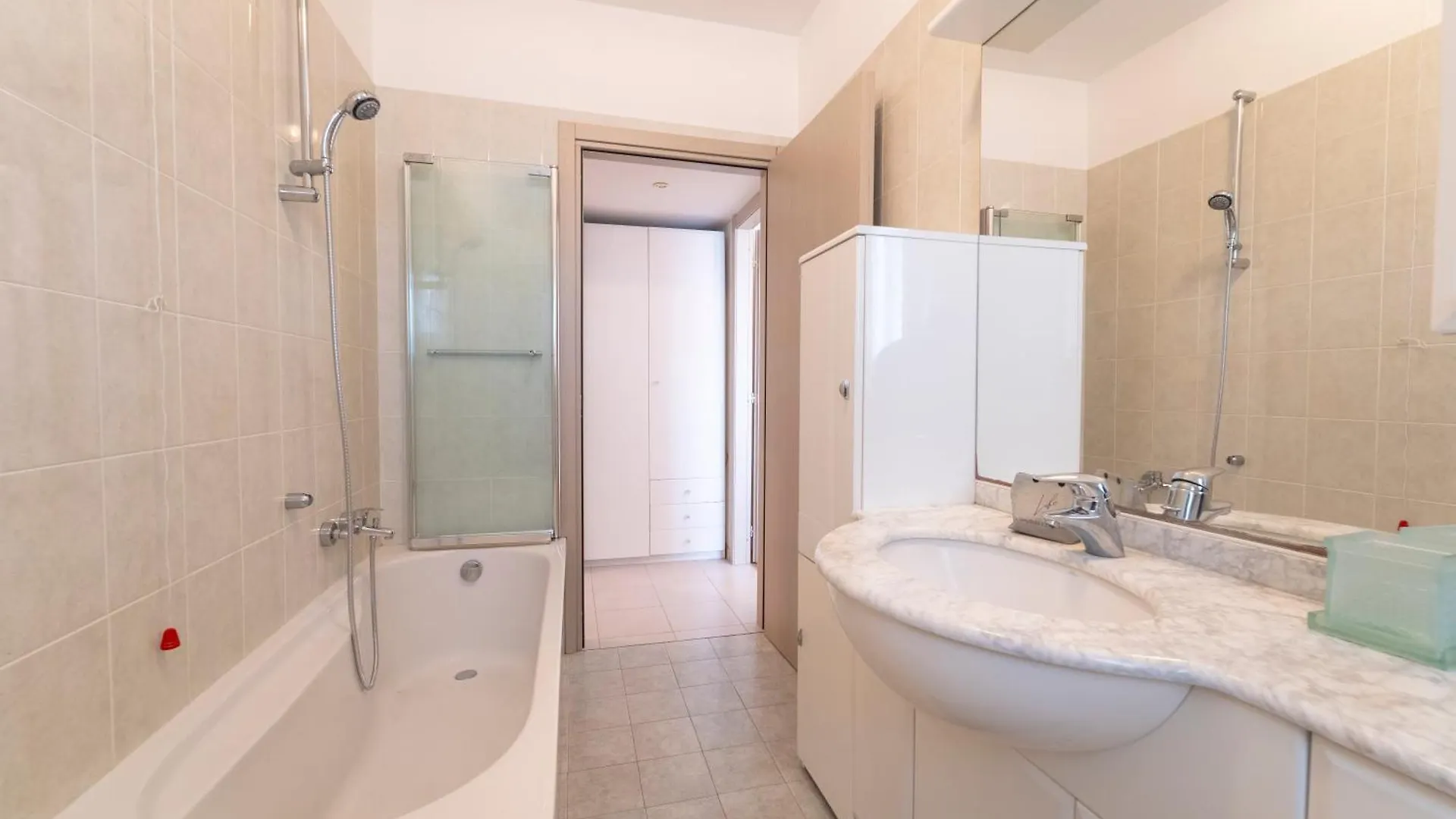 I Host Apartment - Adamello 8 Milan Italy